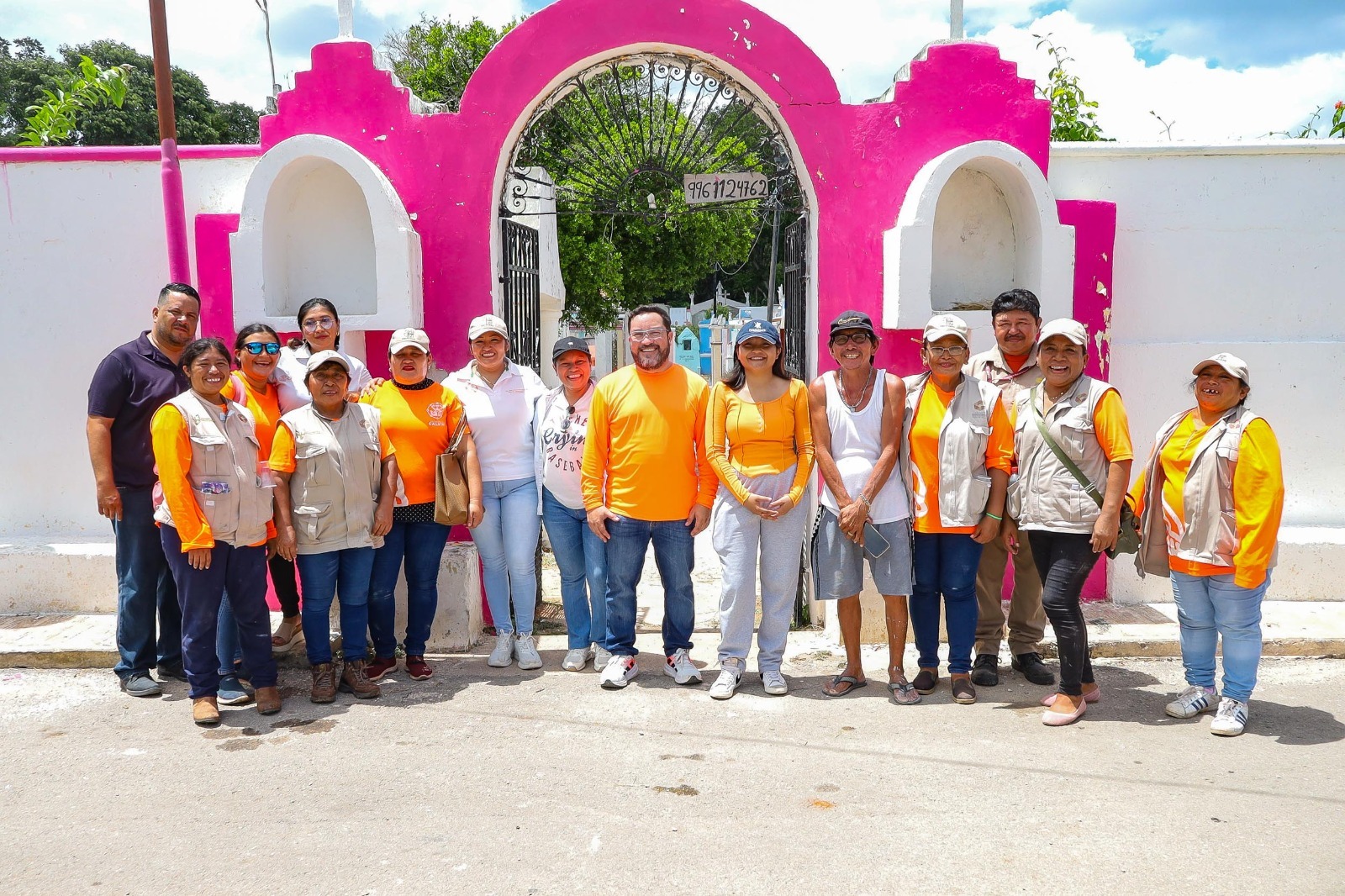 El objetivo principal de esta gestión es preservar las condiciones sanitarias de estos espacios, evitar la proliferación de vectores transmisores de enfermedades como dengue, zika y chikungunya, y brindar un entorno digno y seguro para las familias que visitan a sus seres queridos.