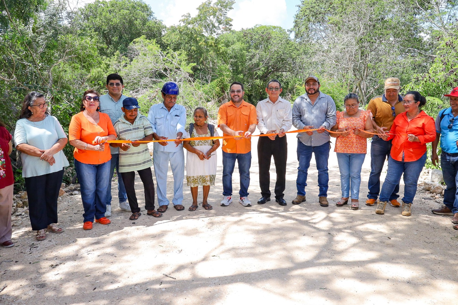 Esta infraestructura permitirá mejorar el acceso a las zonas de producción, facilitar el transporte de cosechas y reducir los tiempos de traslado, contribuyendo al fortalecimiento de la economía rural y al bienestar de los productores de Nunkiní.