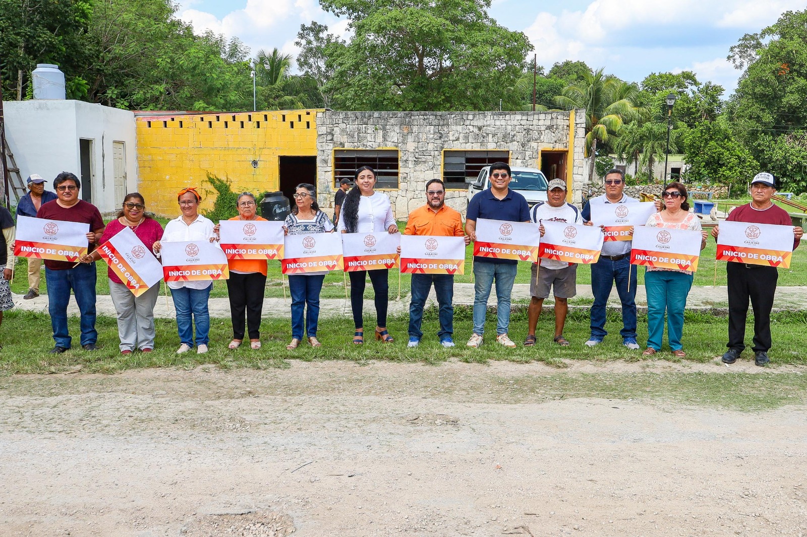 Con pasos firmes, este gobierno municipal amable, capaz e imparable sigue construyendo bienestar y progreso para cada comunidad de Calkiní.