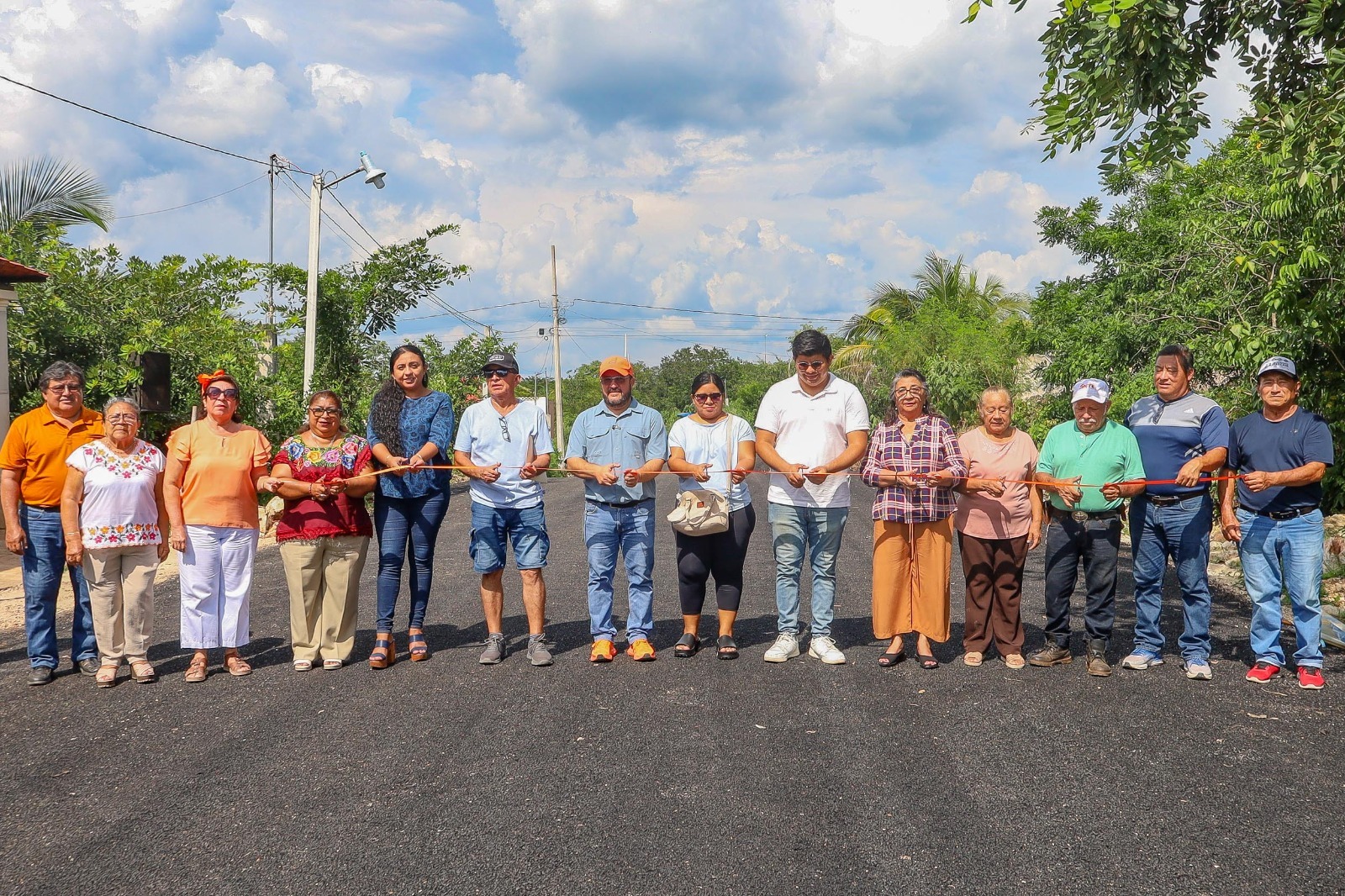 El H. Ayuntamiento de Calkiní 2024-2027 refrenda su compromiso de seguir fortaleciendo la infraestructura urbana y trabajando en la mejora de la calidad de vida de todos sus habitantes.