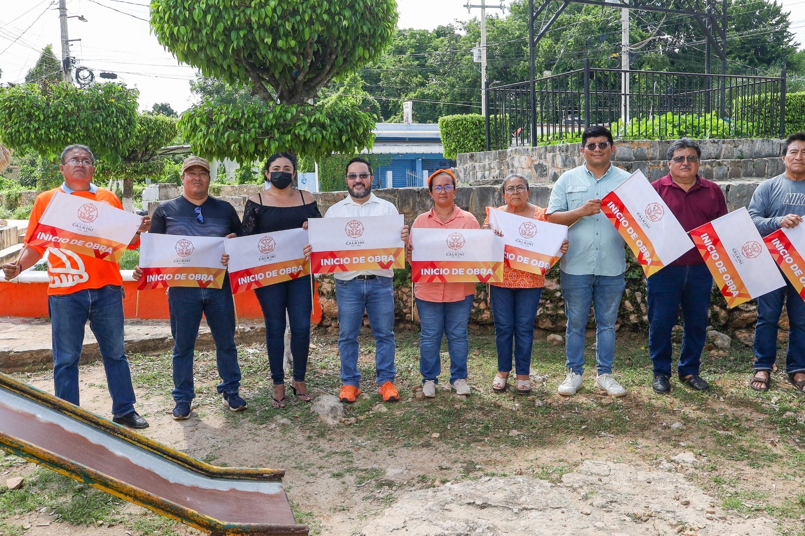 Durante el inicio de los trabajos, el presidente municipal destacó que la atención a los espacios públicos es una prioridad, asegurando que lugares como el parque "La Noria" cuenten con instalaciones en óptimas condiciones para el disfrute de las familias.