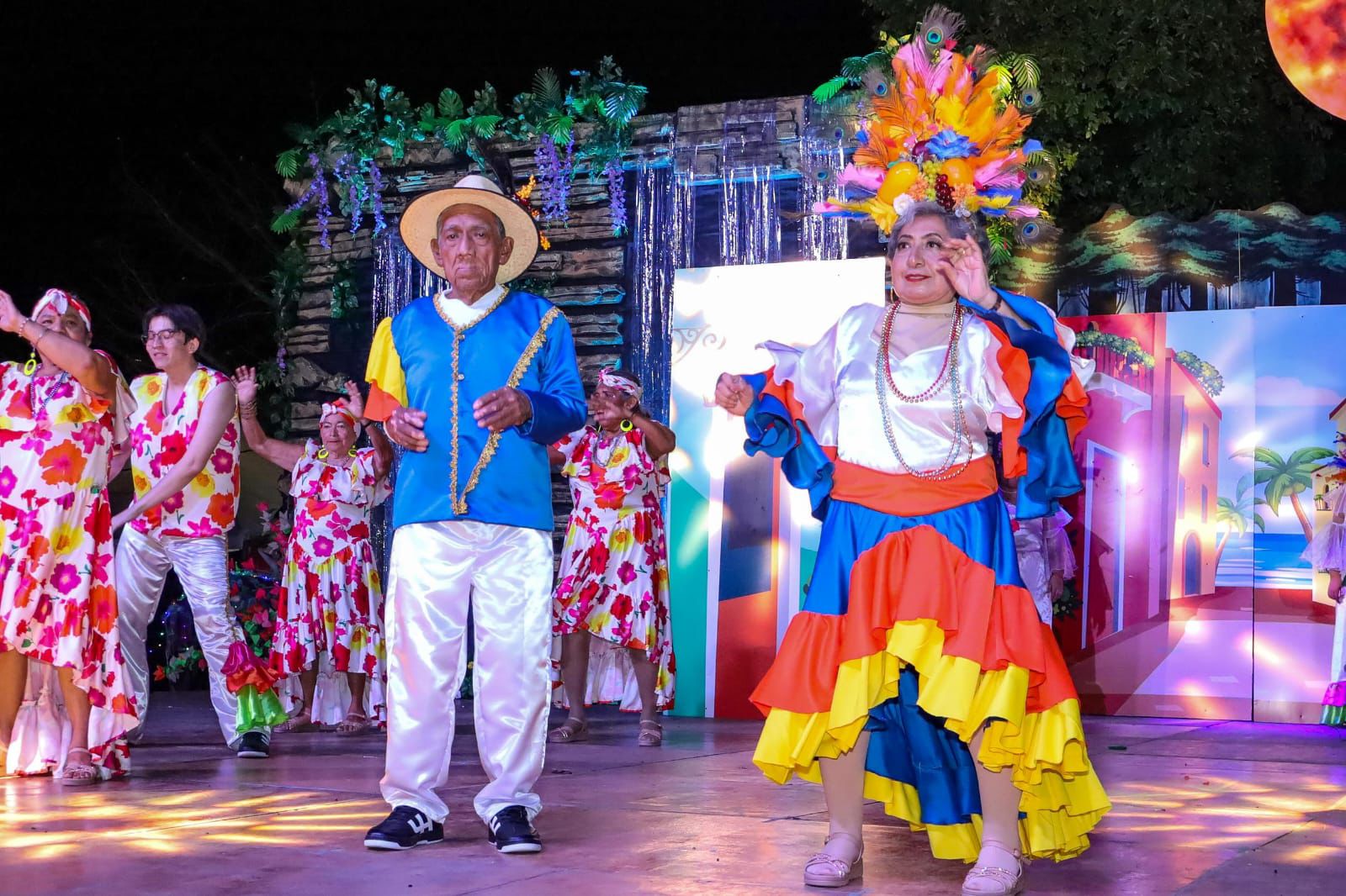 En un ambiente de respeto, alegría y unión, el Carnaval “Magia y Fantasía” 2026 vivió una noche especial dedicada a la inclusión y al reconocimiento de los sectores más representativos de la sociedad, con la coronación de los Reyes del DIF Municipal.